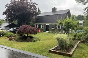 7 Blvd East Blvd, Middletown, RI 02842 - Photo 35