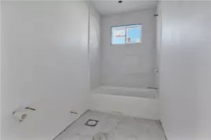 86 Lynch St, Providence, RI 02908 - Photo 7