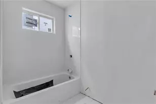 86 Lynch St, Providence, RI 02908 - Photo 13