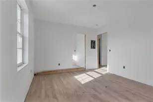 86 Lynch St, Providence, RI 02908 - Photo 5