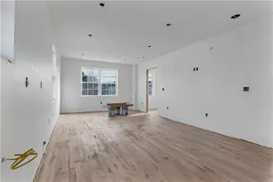 86 Lynch St, Providence, RI 02908 - Photo 3