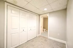 7 Angell Ct, Providence, RI 02906 - Photo 41