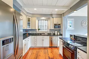 7 Angell Ct, Providence, RI 02906 - Photo 17