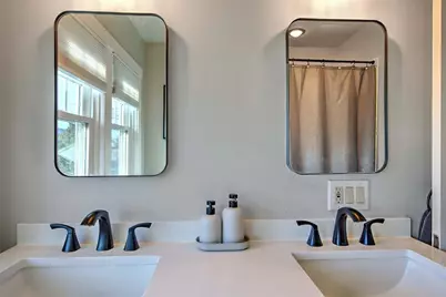 7 Angell Court, Providence, RI 02906 - Photo 37