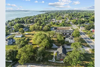 2967 East Main Road, Portsmouth, RI 02871 - Photo 15