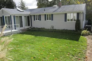 29 Valley St, Cranston, RI 02920 - Photo 3