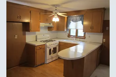 29 Valley Street, Cranston, RI 02920 - Photo 15