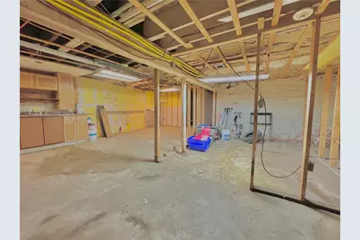 559 Branch Avenue, Providence, RI 02904 - Photo 9