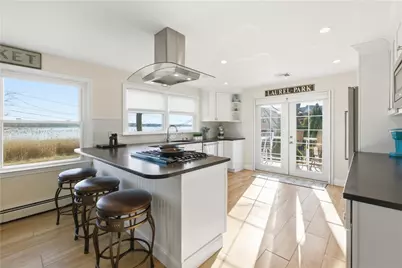 9 Bay Road, Warren, RI 02885 - Photo 3