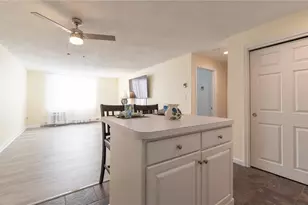 201 Woodlawn Ave, North Providence, RI 02904 - Photo 9