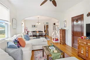 102 Jastram St, Providence, RI 02908 - Photo 17