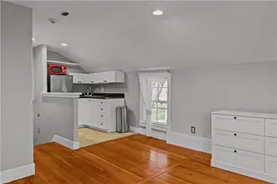 4 Red Cross Ave, Newport, RI 02840 - Photo 33