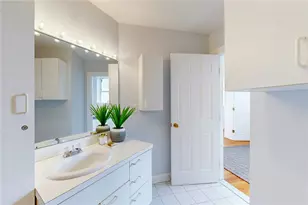 10 East St, Providence, RI 02906 - Photo 21