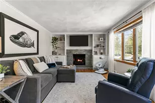 60 Knollwood Cir, North Kingstown, RI 02852 - Photo 3