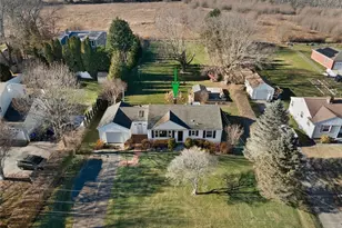 415 Wapping Rd, Portsmouth, RI 02871 - Photo 9