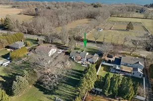 415 Wapping Rd, Portsmouth, RI 02871 - Photo 5