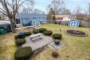 54 Ansonia Rd, Warwick, RI 02889 - Photo 5