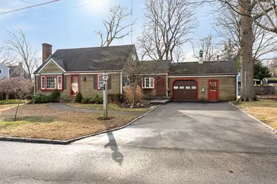 6 Ledge Road, Barrington, RI 02806 - Photo 1