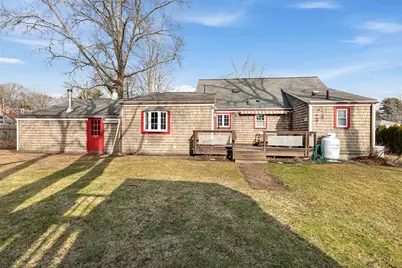 6 Ledge Road, Barrington, RI 02806 - Photo 3