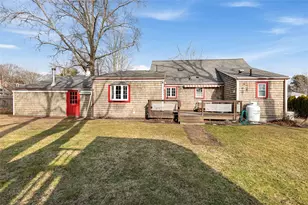 6 Ledge Rd, Barrington, RI 02806 - Photo 3