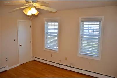 15 Halsey Street, Newport, RI 02840 - Photo 11