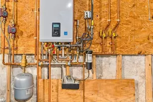 6 Dexter St, Johnston, RI 02919 - Photo 33