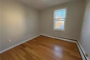 49 Trenton St, Providence, RI 02906 - Photo 7