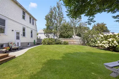 10 Eustis Avenue, Newport, RI 02840 - Photo 39