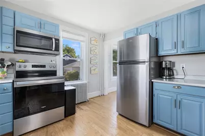 10 Eustis Avenue, Newport, RI 02840 - Photo 21