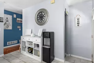 27 Lloyd St, Pawtucket, RI 02860 - Photo 5