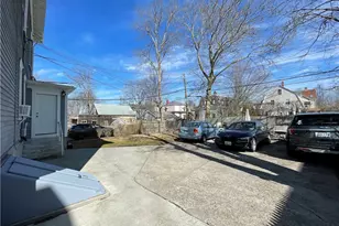 26 Ayrault St, Newport, RI 02840 - Photo 21