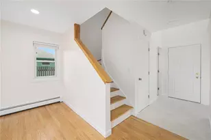 57 Clinton St, Newport, RI 02840 - Photo 15