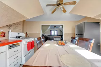 274 Lonsdale Avenue, Pawtucket, RI 02860 - Photo 11