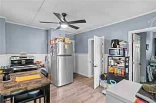 36 Eudora St, Providence, RI 02903 - Photo 7