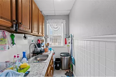 36 Eudora Street, Providence, RI 02903 - Photo 11