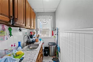 36 Eudora St, Providence, RI 02903 - Photo 11