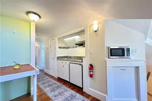 181 Cole Ave, Providence, RI 02906 - Photo 33
