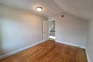 292 Pleasant St, East Providence, RI 02916 - Photo 3