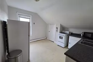 292 Pleasant St, East Providence, RI 02916 - Photo 5