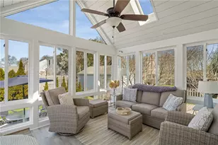 94 Ruggles Ave, Newport, RI 02840 - Photo 17