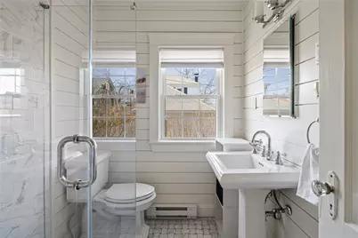 94 Ruggles Avenue, Newport, RI 02840 - Photo 11