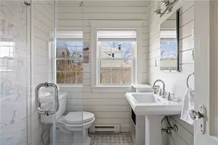 94 Ruggles Ave, Newport, RI 02840 - Photo 11