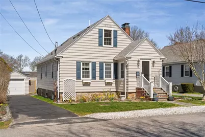 94 Ruggles Avenue, Newport, RI 02840 - Photo 21