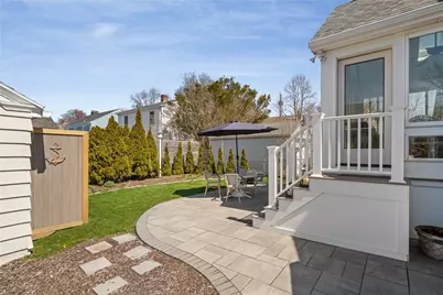 94 Ruggles Avenue, Newport, RI 02840 - Photo 19