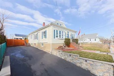 1187 Broadway, East Providence, RI 02914 - Photo 5