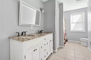 64 Brookdale Blvd, Pawtucket, RI 02861 - Photo 15