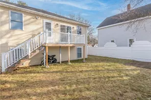 64 Brookdale Blvd, Pawtucket, RI 02861 - Photo 31