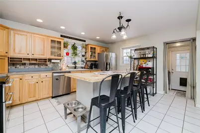 24 Cala Avenue, Tiverton, RI 02878 - Photo 9