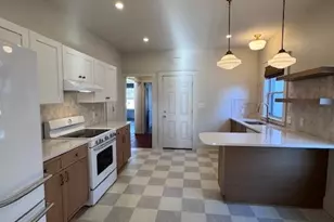 150 Lancaster St, Providence, RI 02906 - Photo 1