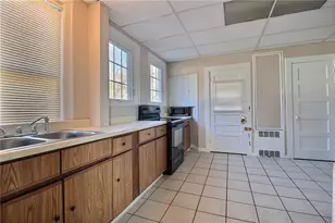 19 Greenman Ave, Westerly, RI 02891 - Photo 3